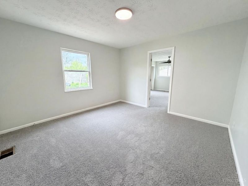 8456 Jackies Drive, Colerain Township, OH 45239 Photo 14