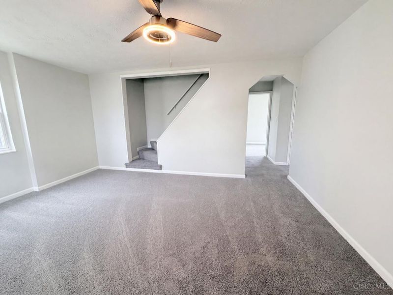 8456 Jackies Drive, Colerain Township, OH 45239 Photo 3