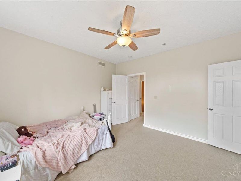 1034 Hill Top Lane, Franklin Twp, OH 45120 Photo 19