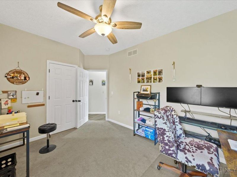 1034 Hill Top Lane, Franklin Twp, OH 45120 Photo 21