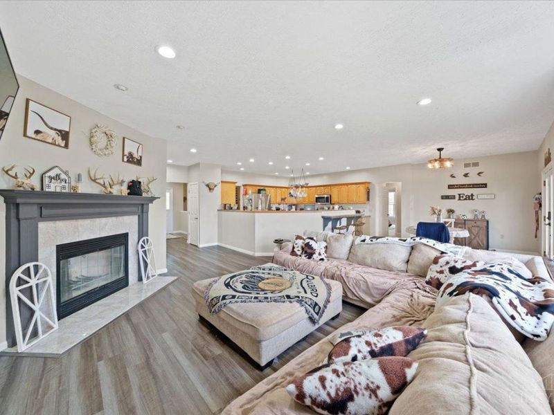 1034 Hill Top Lane, Franklin Twp, OH 45120 Photo 5