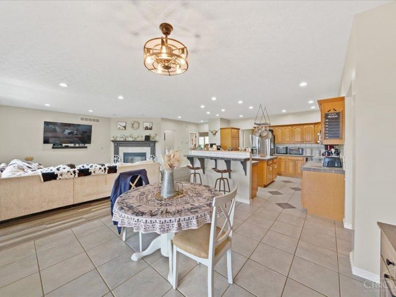 1034 Hill Top Lane, Franklin Twp, OH 45120 Photo 8