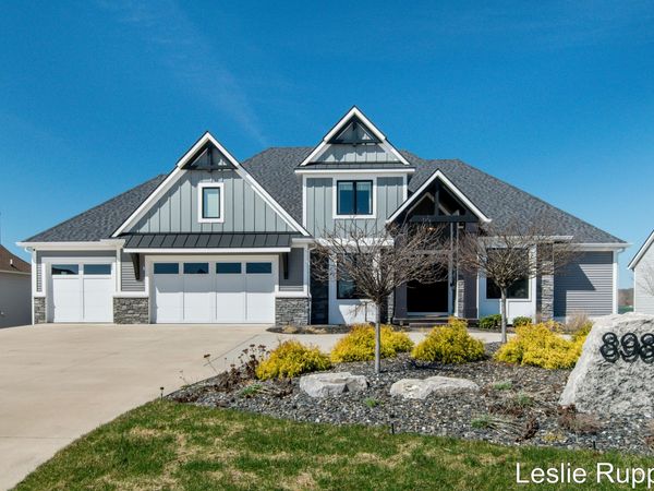 8985 24th Avenue, Jenison, MI 49428