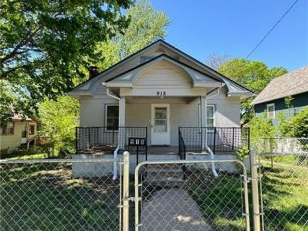 918 S Liberty Street, Independence, MO 64050