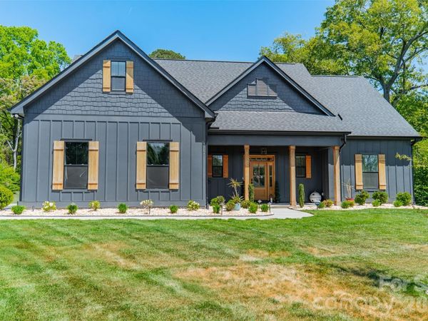 5201 Meadowland Parkway, Monroe, NC 28112