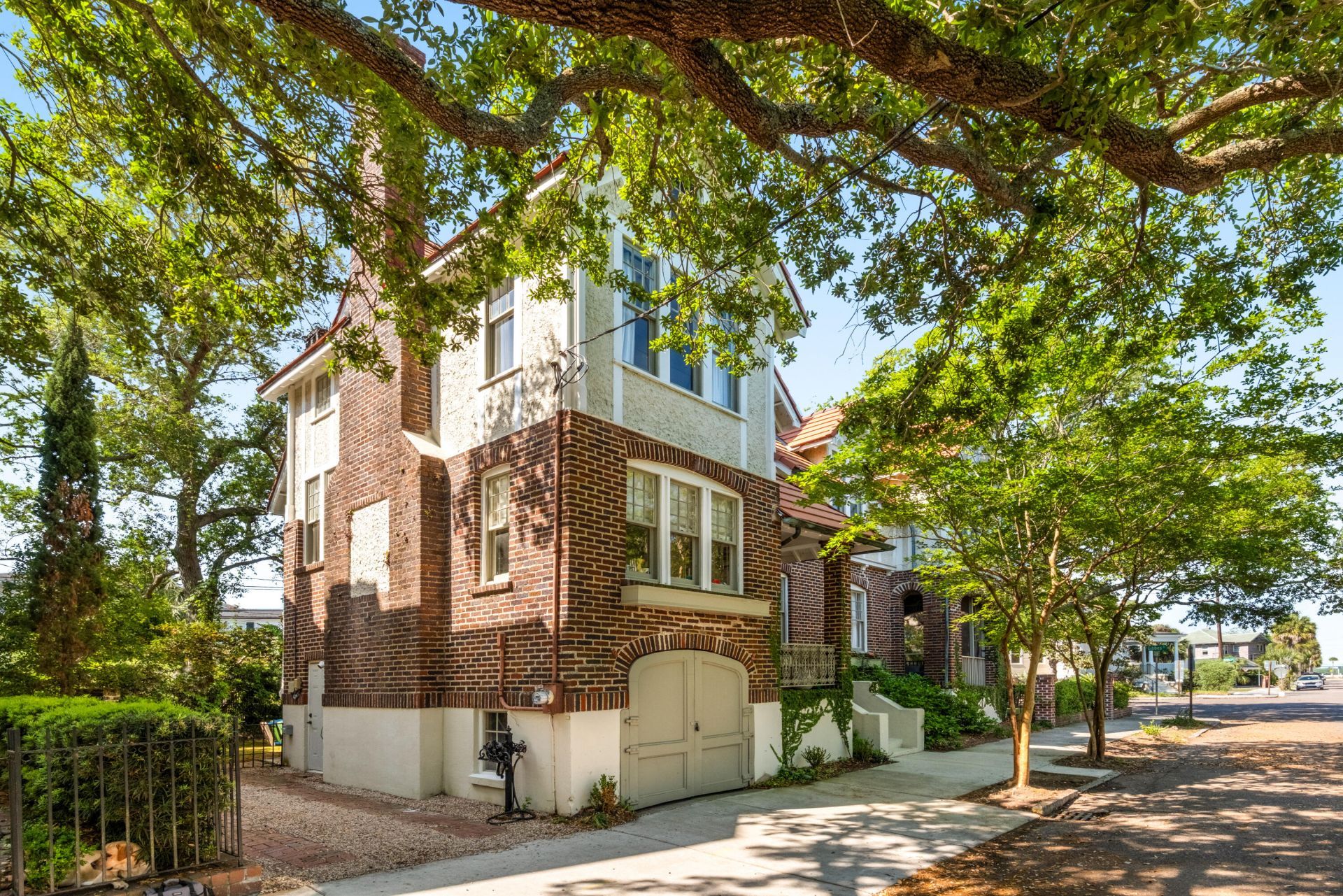 183 Tradd Street Photo 2