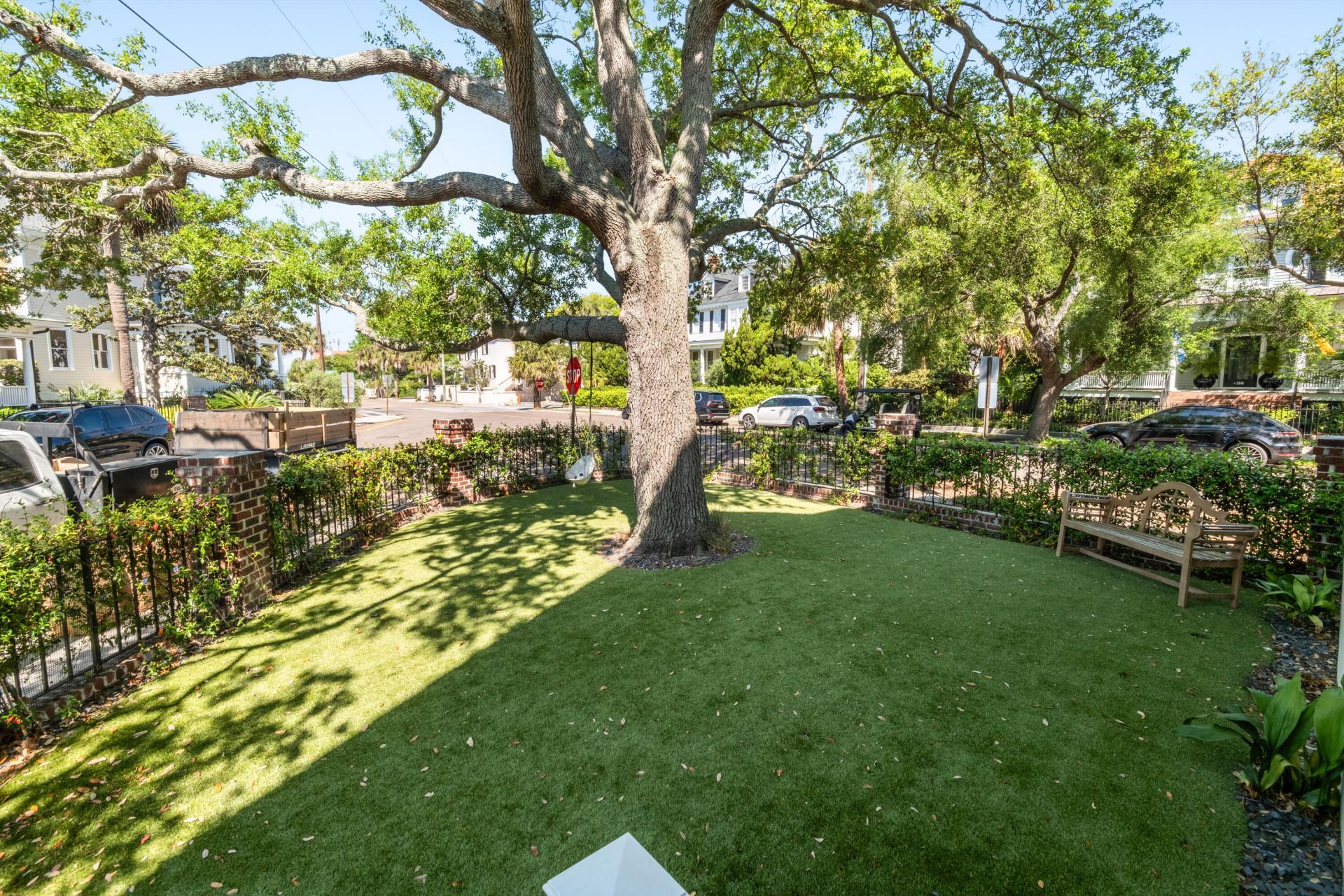 183 Tradd Street Photo 28