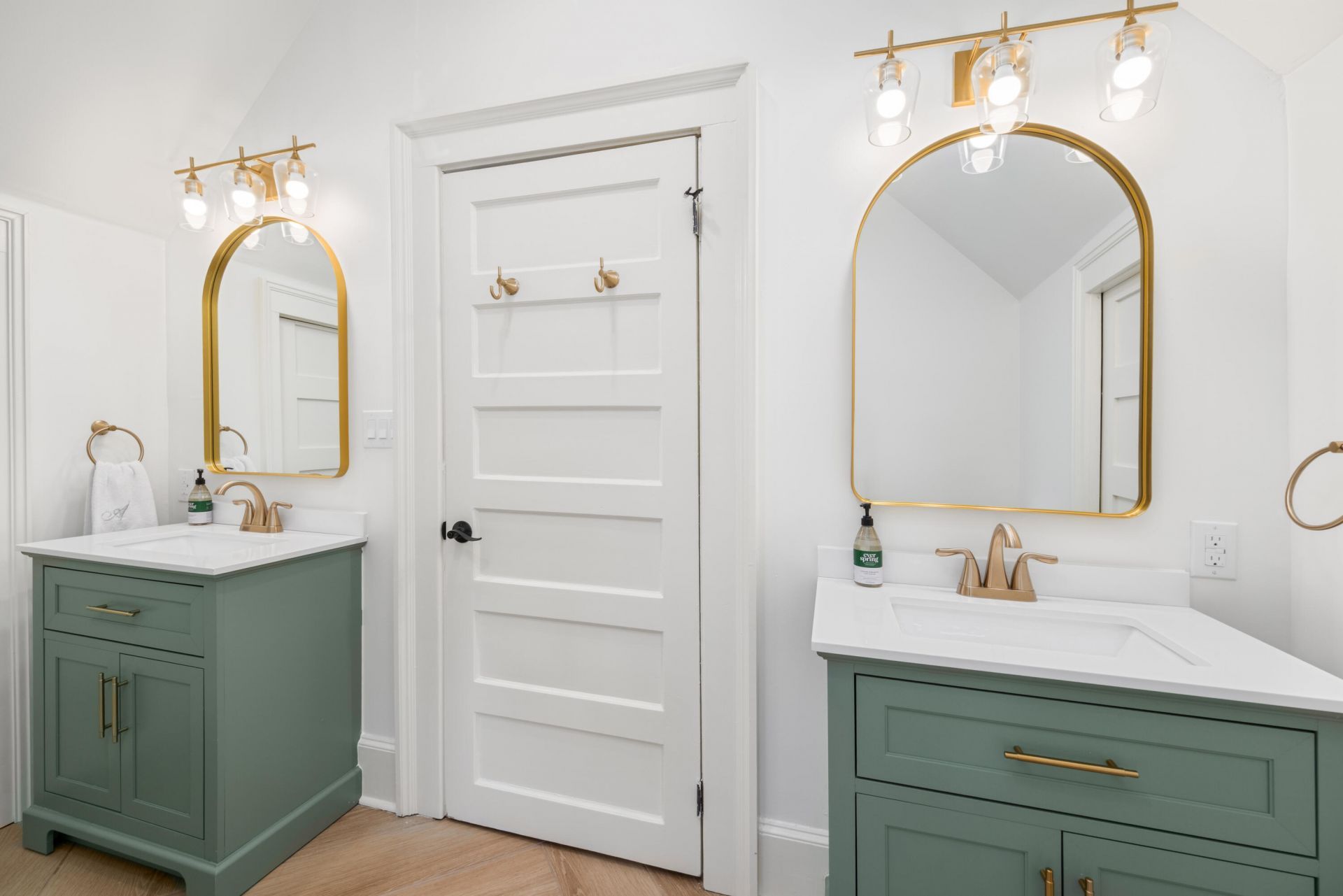 183 Tradd Street Photo 52