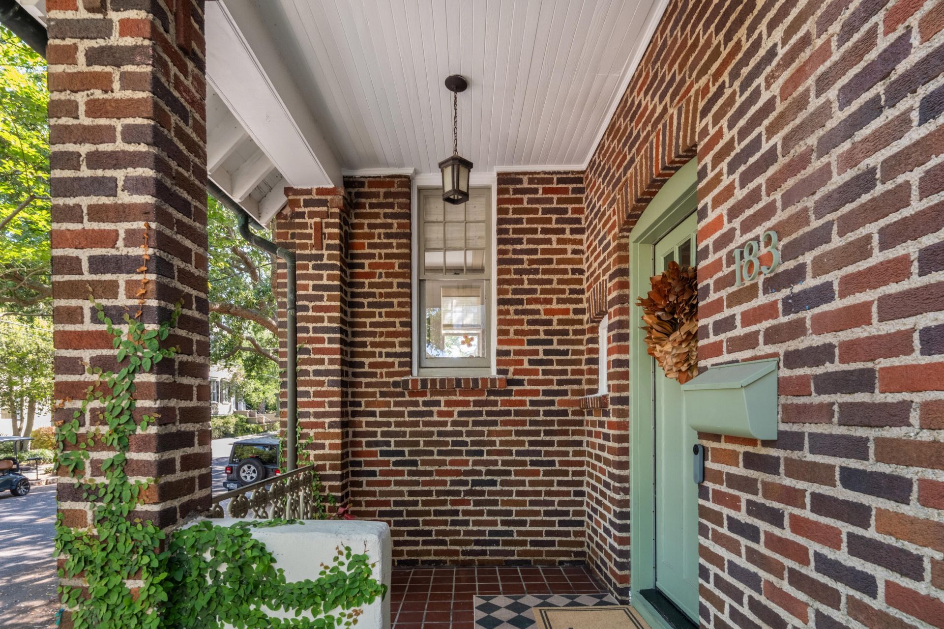 183 Tradd Street Photo 9