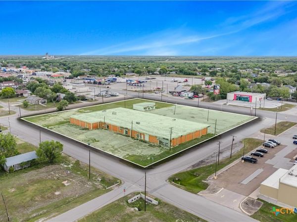 108 S Alamo Street, Refugio, TX 78377