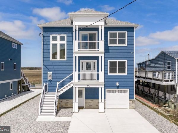 370 KINGFISHER ROAD, TUCKERTON, NJ 08087