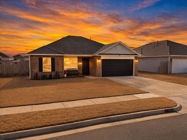 7516 E 143rd Place N, Collinsville, OK 74021