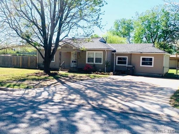 6742 E 6th Street , Tulsa, OK 74112