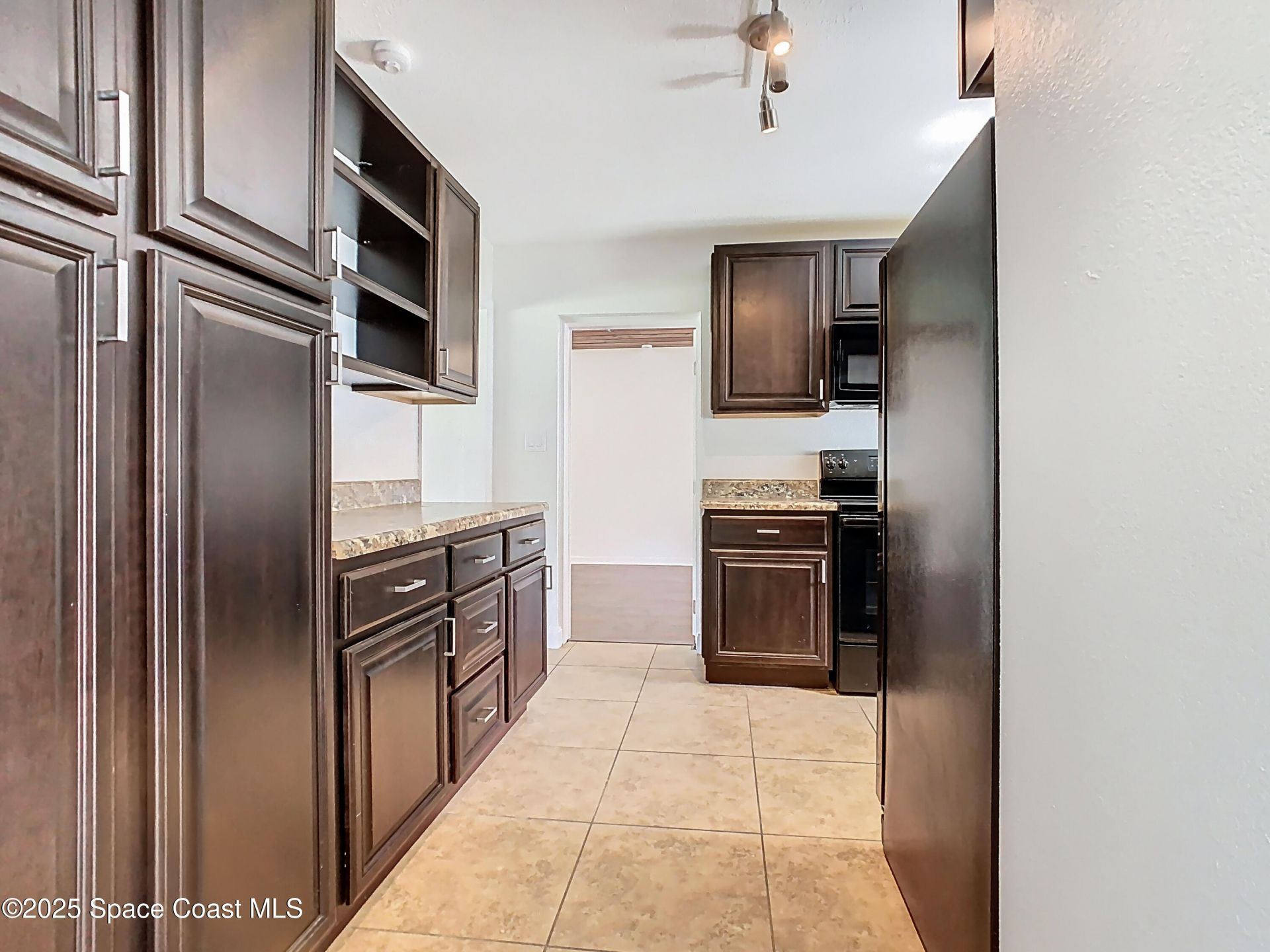 819 W Whitmire Drive , Melbourne, FL 32935 Photo