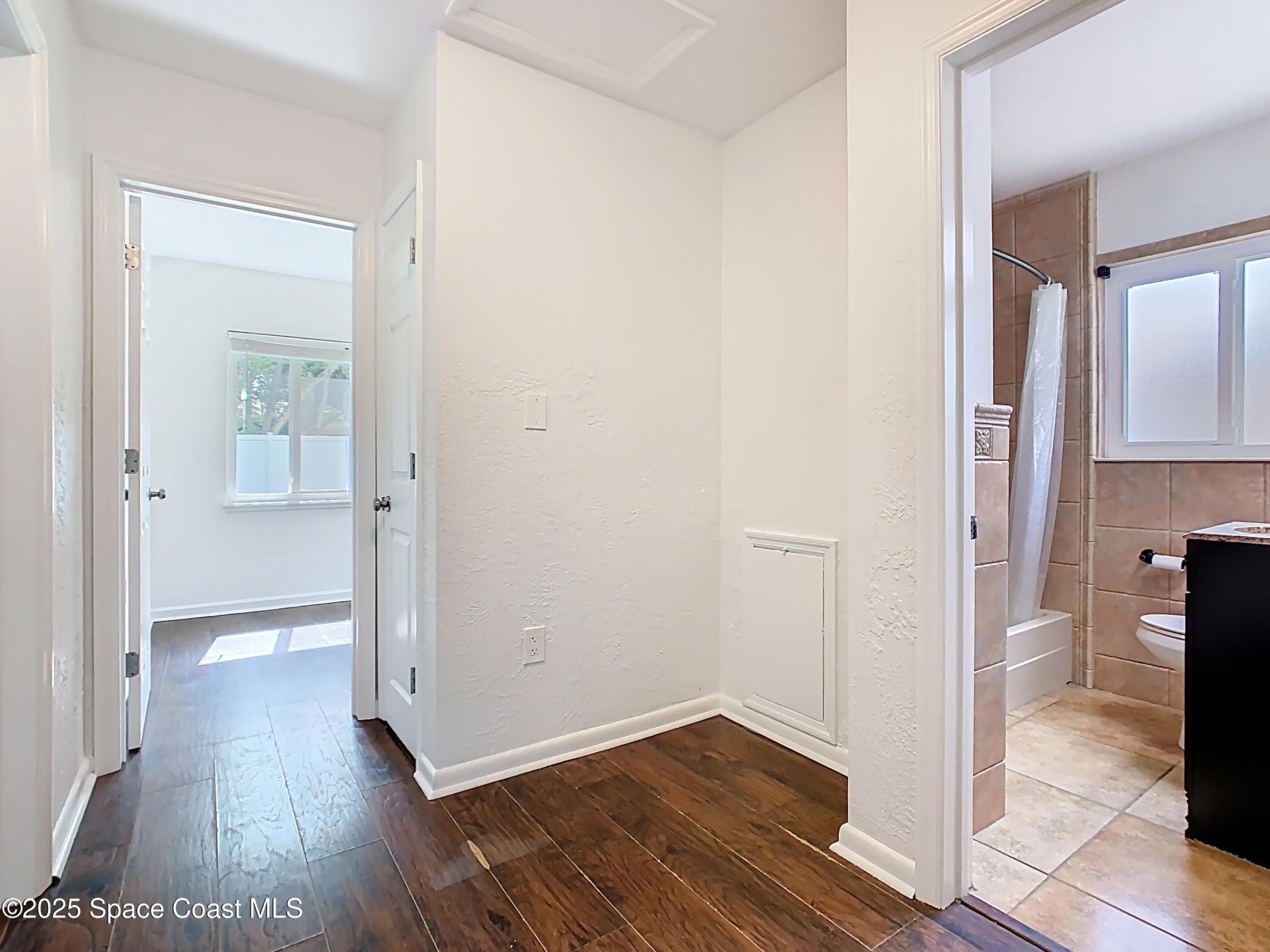 819 W Whitmire Drive , Melbourne, FL 32935 Photo