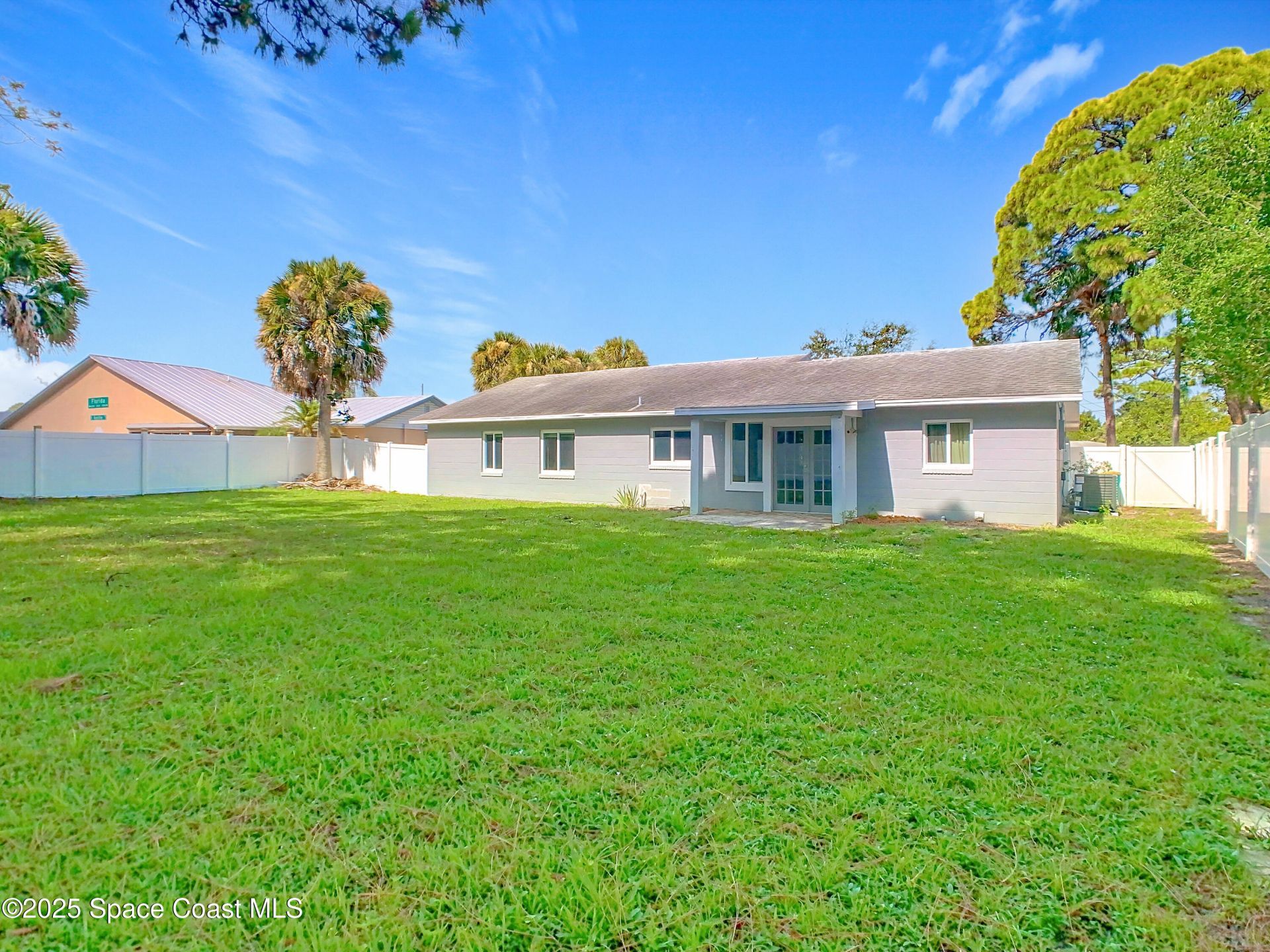 819 W Whitmire Drive , Melbourne, FL 32935 Photo