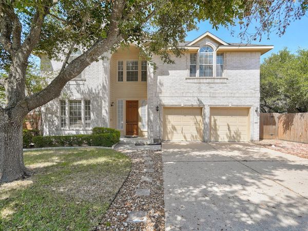 1001 Clear Lake LN , Leander, TX 78641