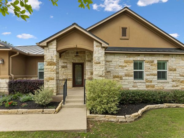 824 Sun Ray, Horseshoe Bay, TX 78657