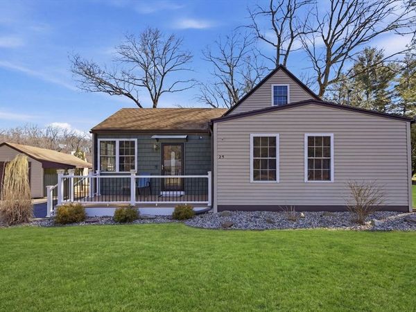 25 Sunset Ave, South Hadley, MA 01075
