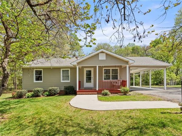 3712 Old 52 Road, Pinnacle, NC 27043