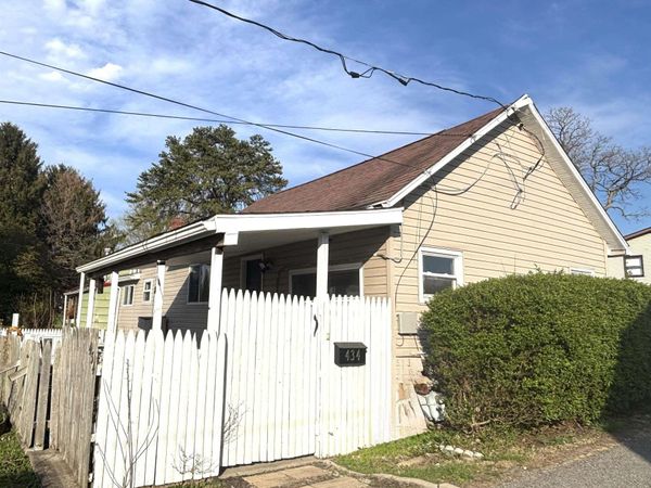 434 Center Street, Morgantown, WV 26505