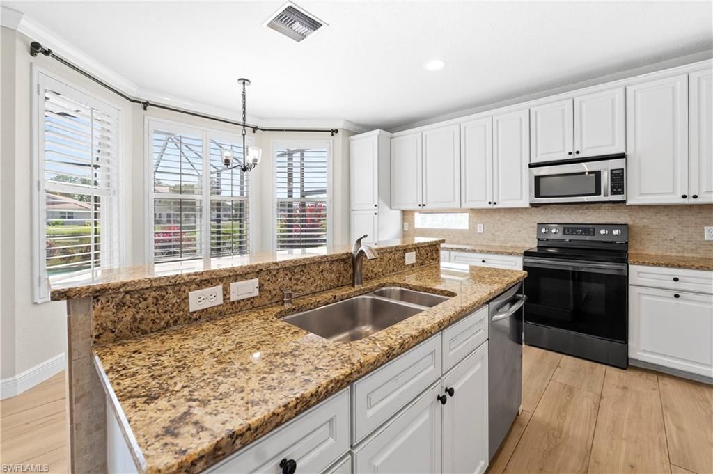 21827 Rainbow Lake Ct, Estero, FL 33928 Photo