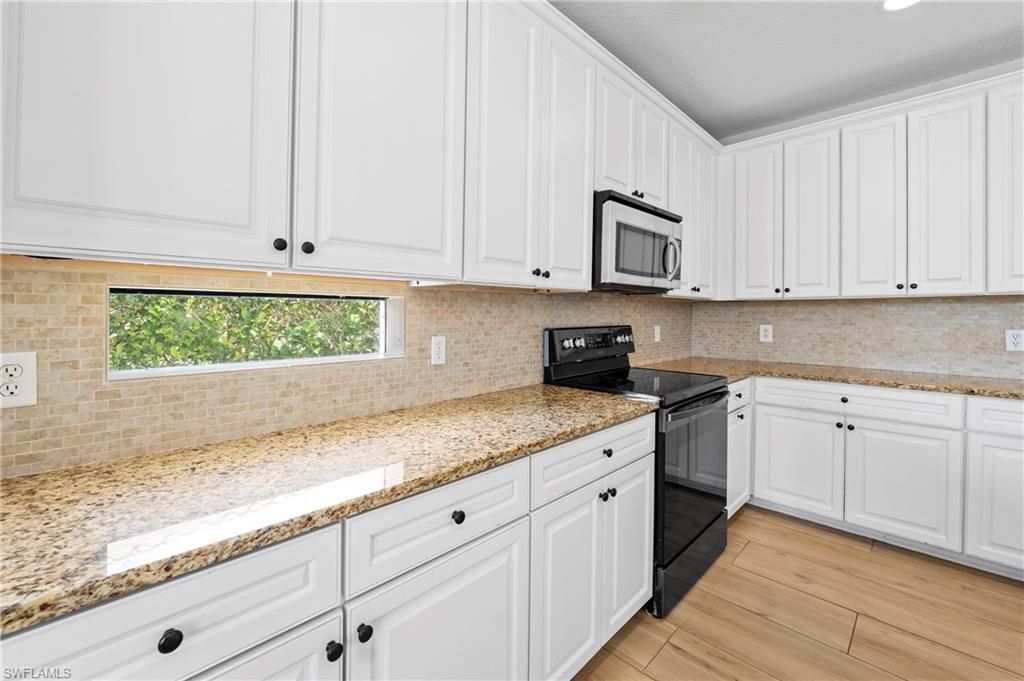 21827 Rainbow Lake Ct, Estero, FL 33928 Photo