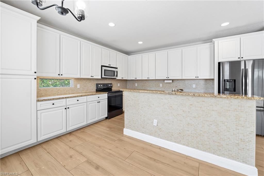 21827 Rainbow Lake Ct, Estero, FL 33928 Photo