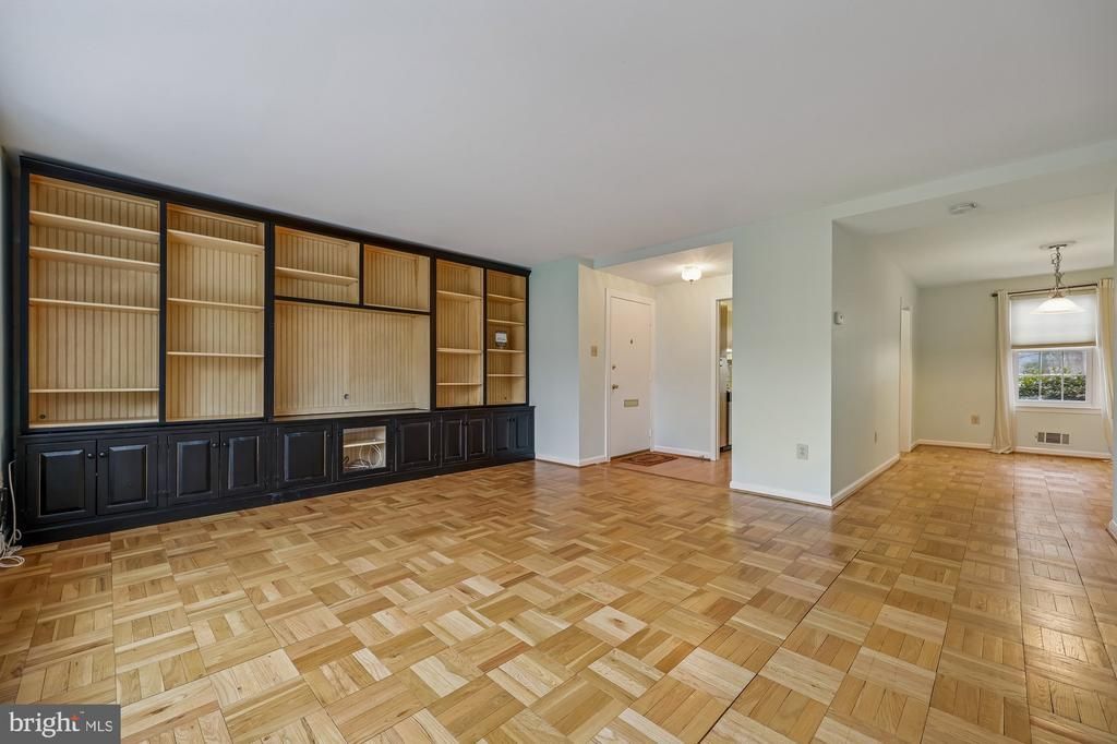 647 Azalea Drive, Unit 1, Rockville, MD 20850 Main Photo