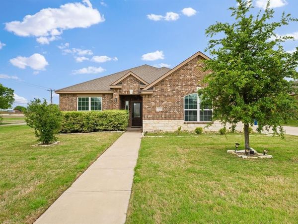 719 Milas Lane, Glenn Heights, TX 75154