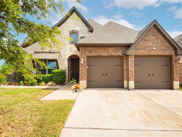 2707 Elmwood Drive, Burleson, TX 76028