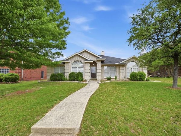 2409 Buckeye Drive, Mesquite, TX 75181