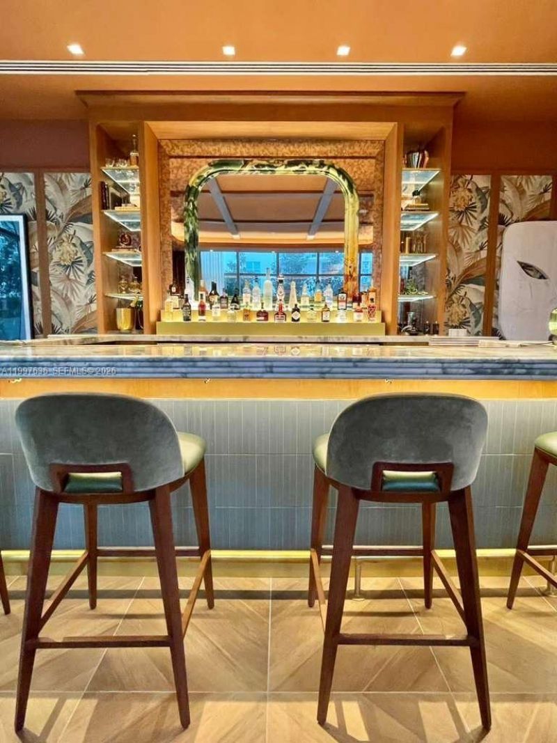 77 SE 5, Unit 1915, Miami, FL 33131 Photo