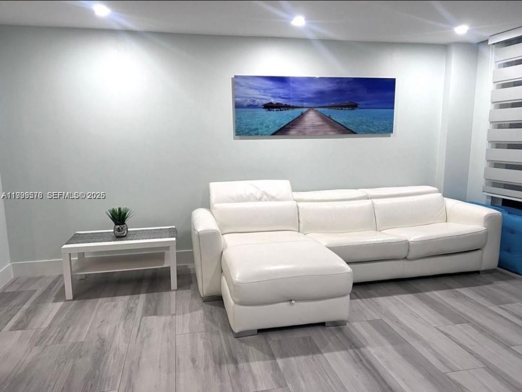 6917 Collins Ave, Unit 806, Miami Beach, FL 33141 Photo
