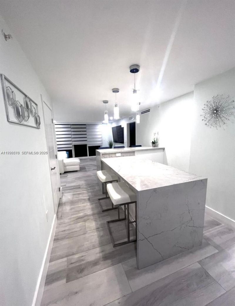 6917 Collins Ave, Unit 806, Miami Beach, FL 33141 Photo