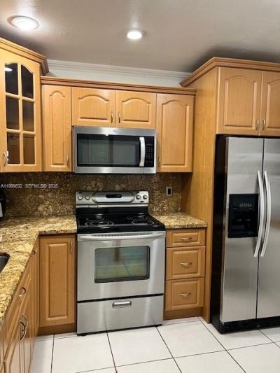 2540 W 67th Pl, Unit 204-28, Hialeah, FL 33016 Photo