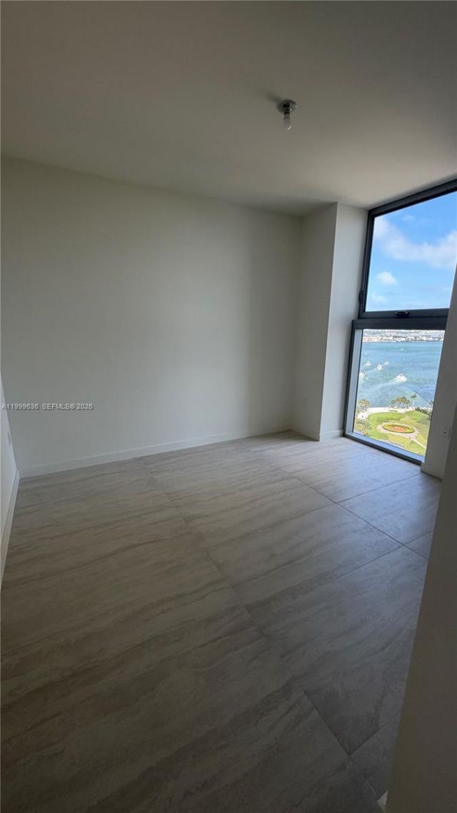 77 SE 5, Unit 1915, Miami, FL 33131 Photo