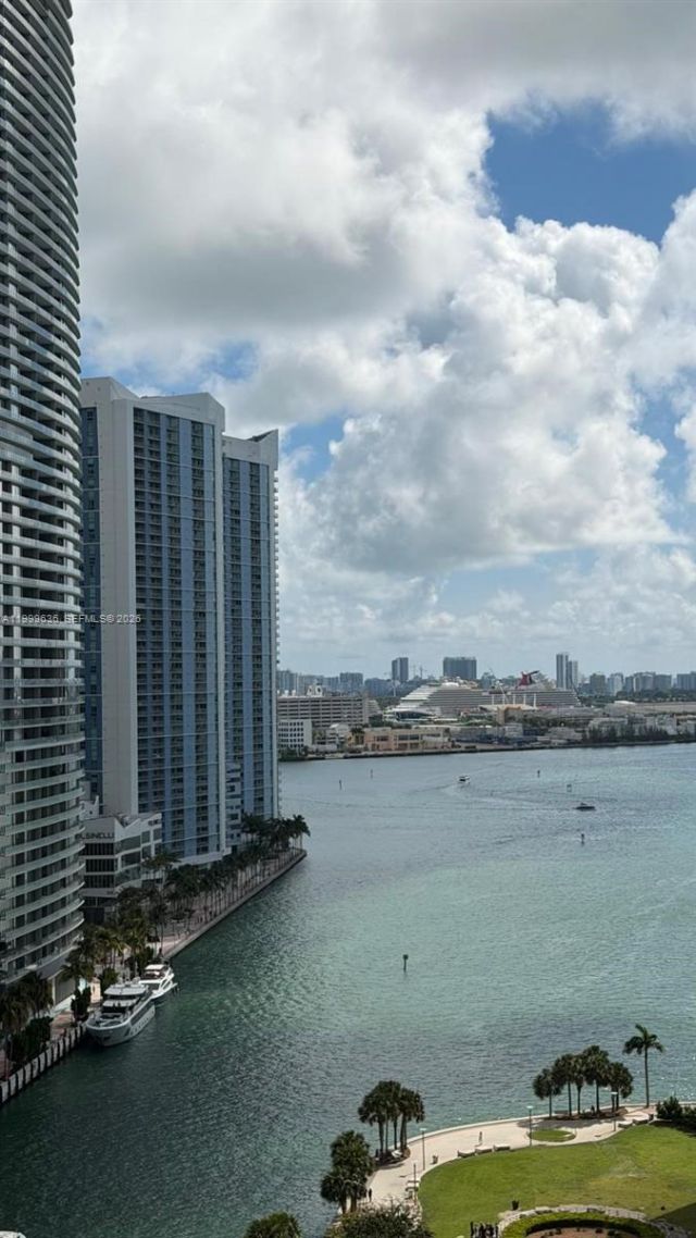 77 SE 5, Unit 1915, Miami, FL 33131 Photo