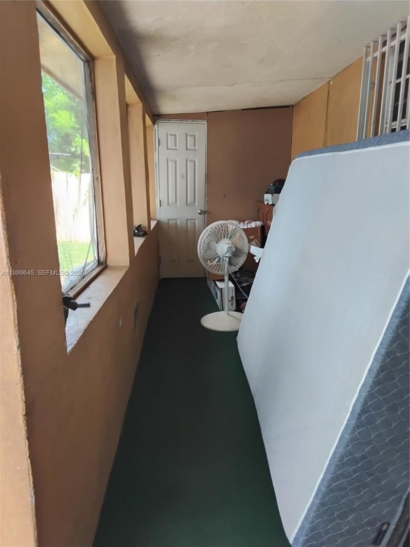 2124 NW 81st St, Miami, FL 33147 Photo