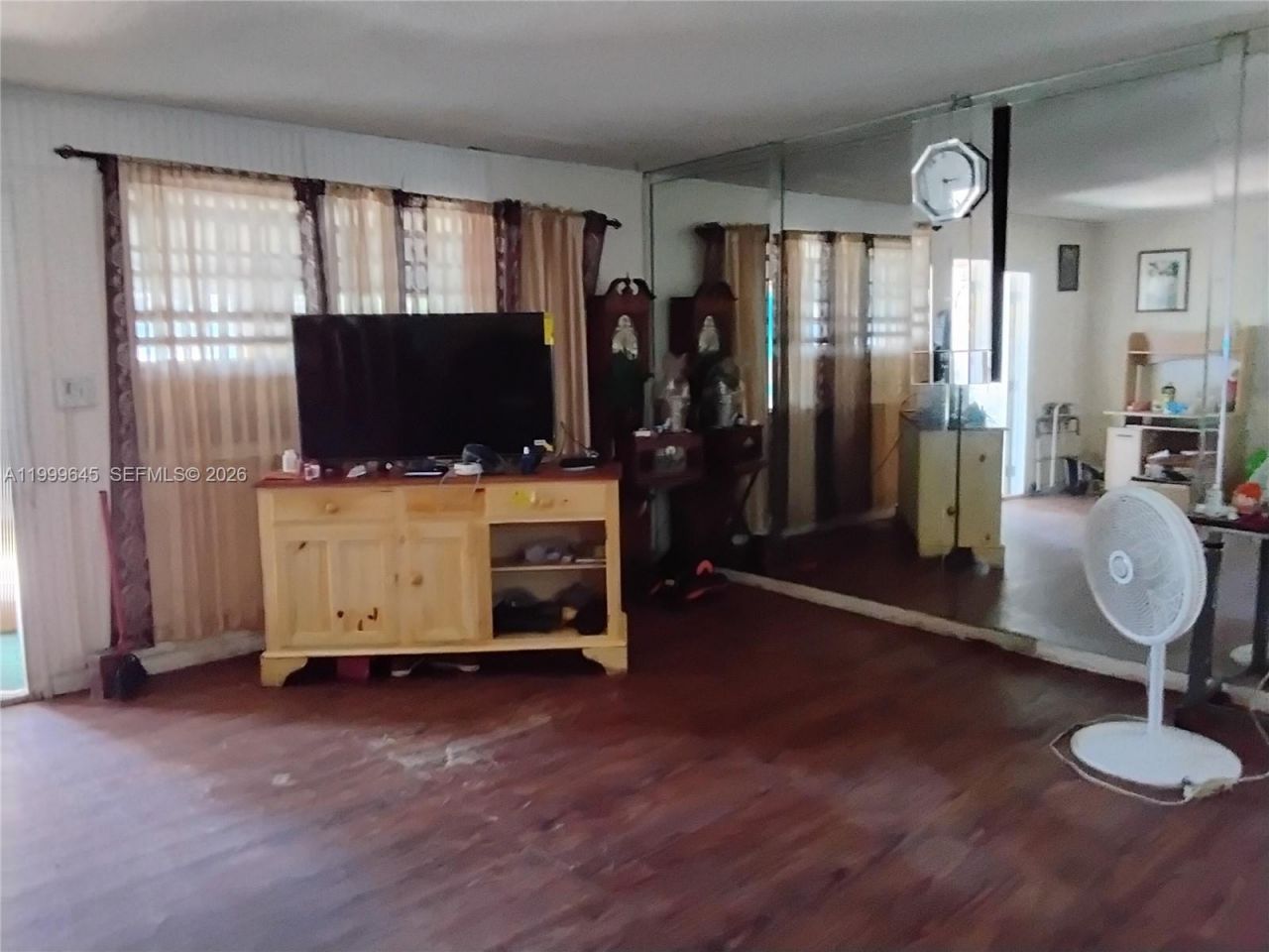 2124 NW 81st St, Miami, FL 33147 Photo