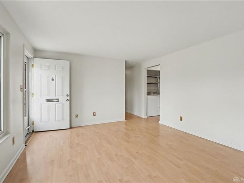 301 Porter Drive, Englewood, OH 45322 Photo 10