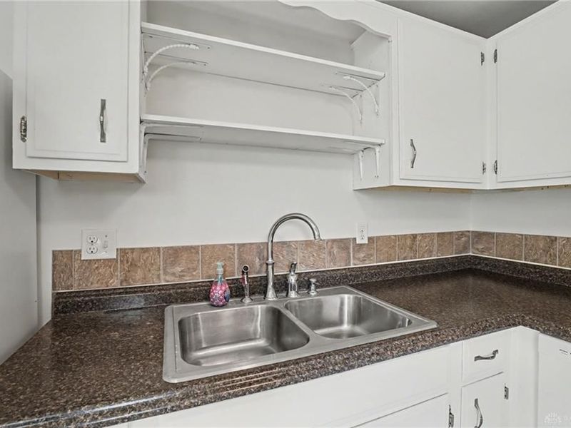 301 Porter Drive, Englewood, OH 45322 Photo 15