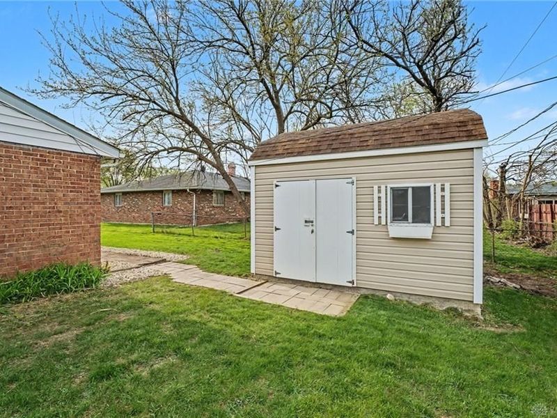 301 Porter Drive, Englewood, OH 45322 Photo 41