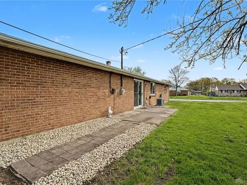 301 Porter Drive, Englewood, OH 45322 Photo 43