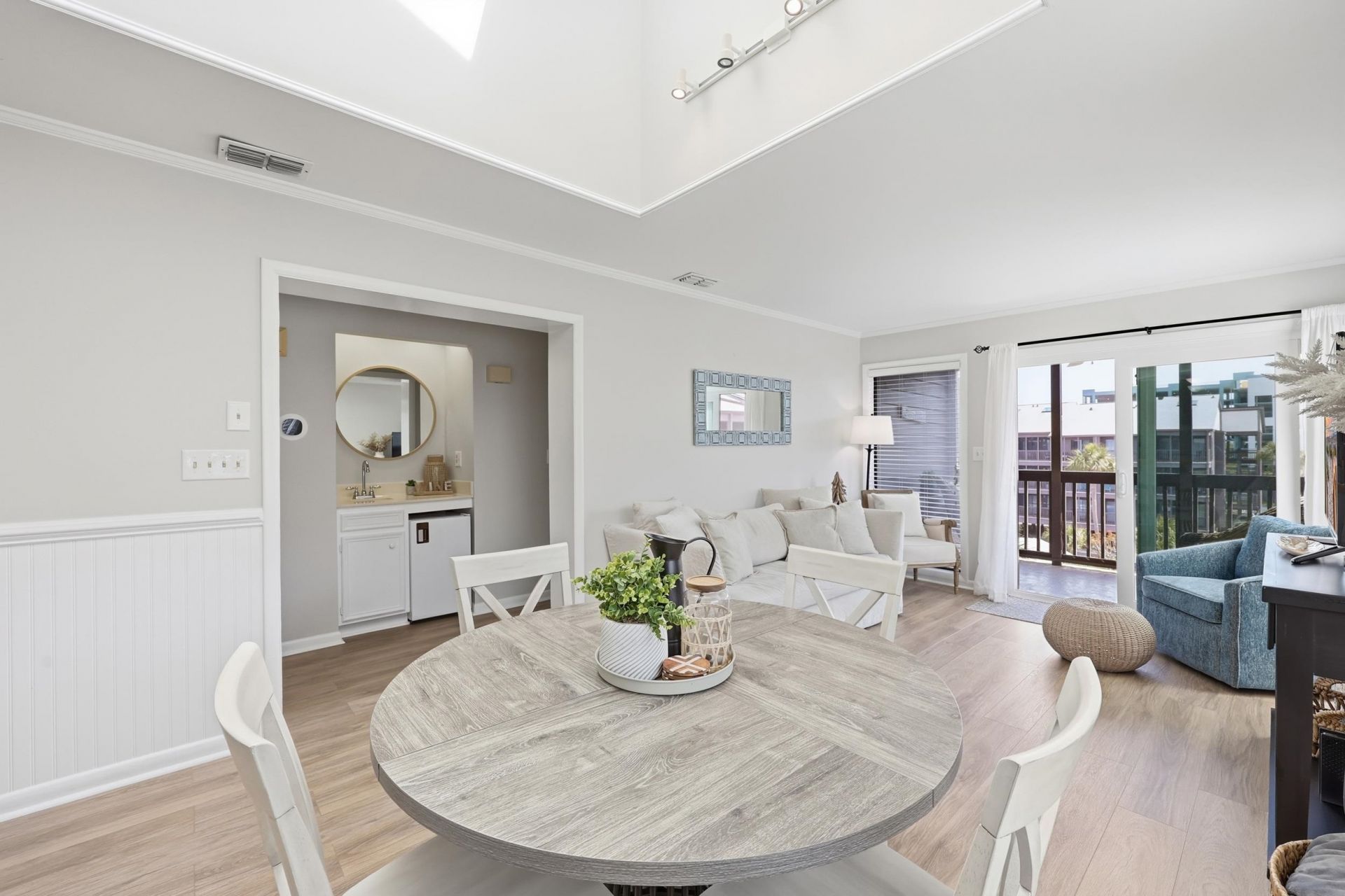 212 2nd Ave. N Photo 14