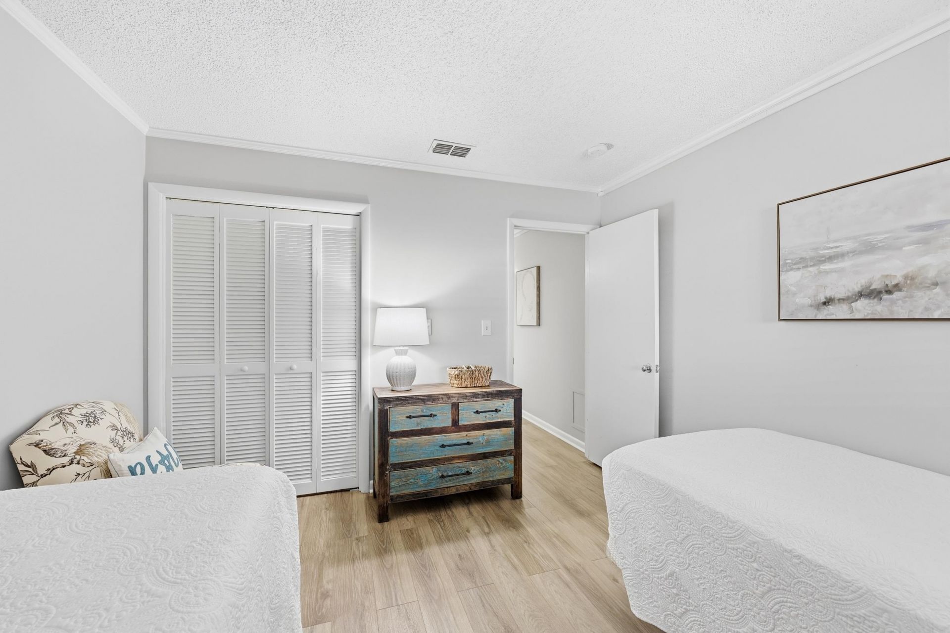 212 2nd Ave. N Photo 23