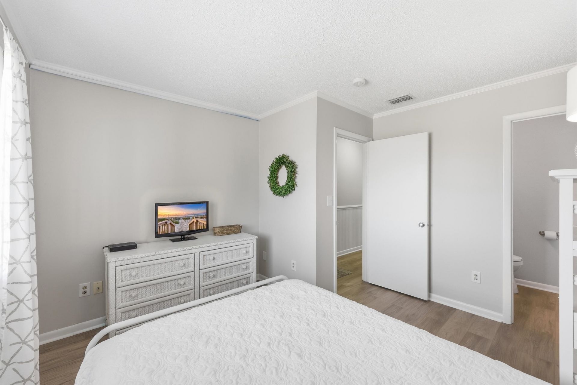 212 2nd Ave. N Photo 5