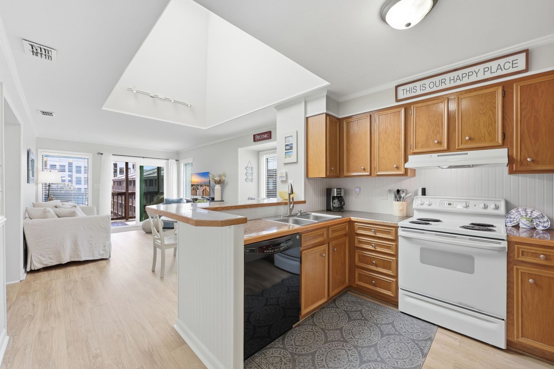 212 2nd Ave. N Photo 8