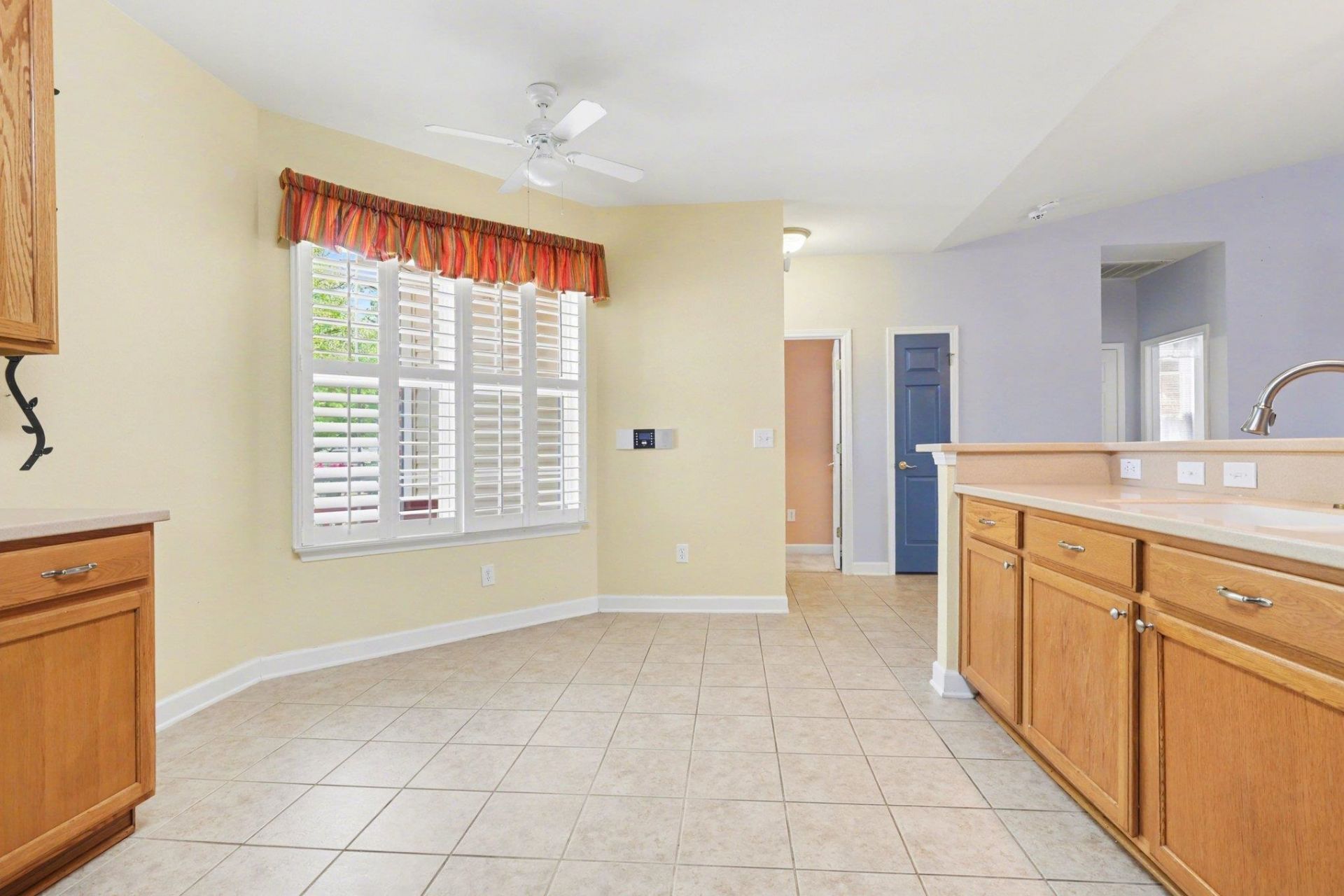 363 Vermillion Dr. Photo 11