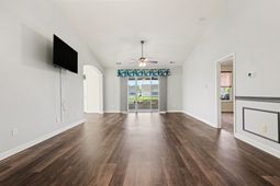 363 Vermillion Dr. photo 4